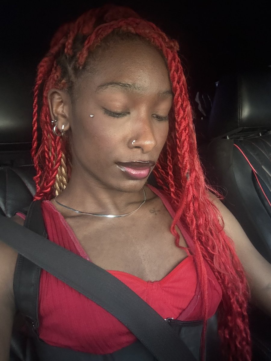 DollmeetsRayah's tweet photo. I need my toes sucked who got me🫦🥵
#htx#doll#onlyfans https://t.co/AmJsd6I9P0
