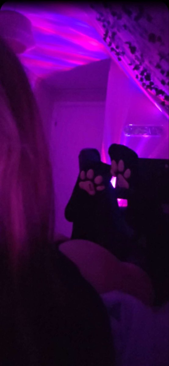 comgirlval's tweet photo. can someone please fuck me join my tele in bio for more content :c
#esex #nsfw #rapekink #sex #comgirl https://t.co/RChzhhnKYG