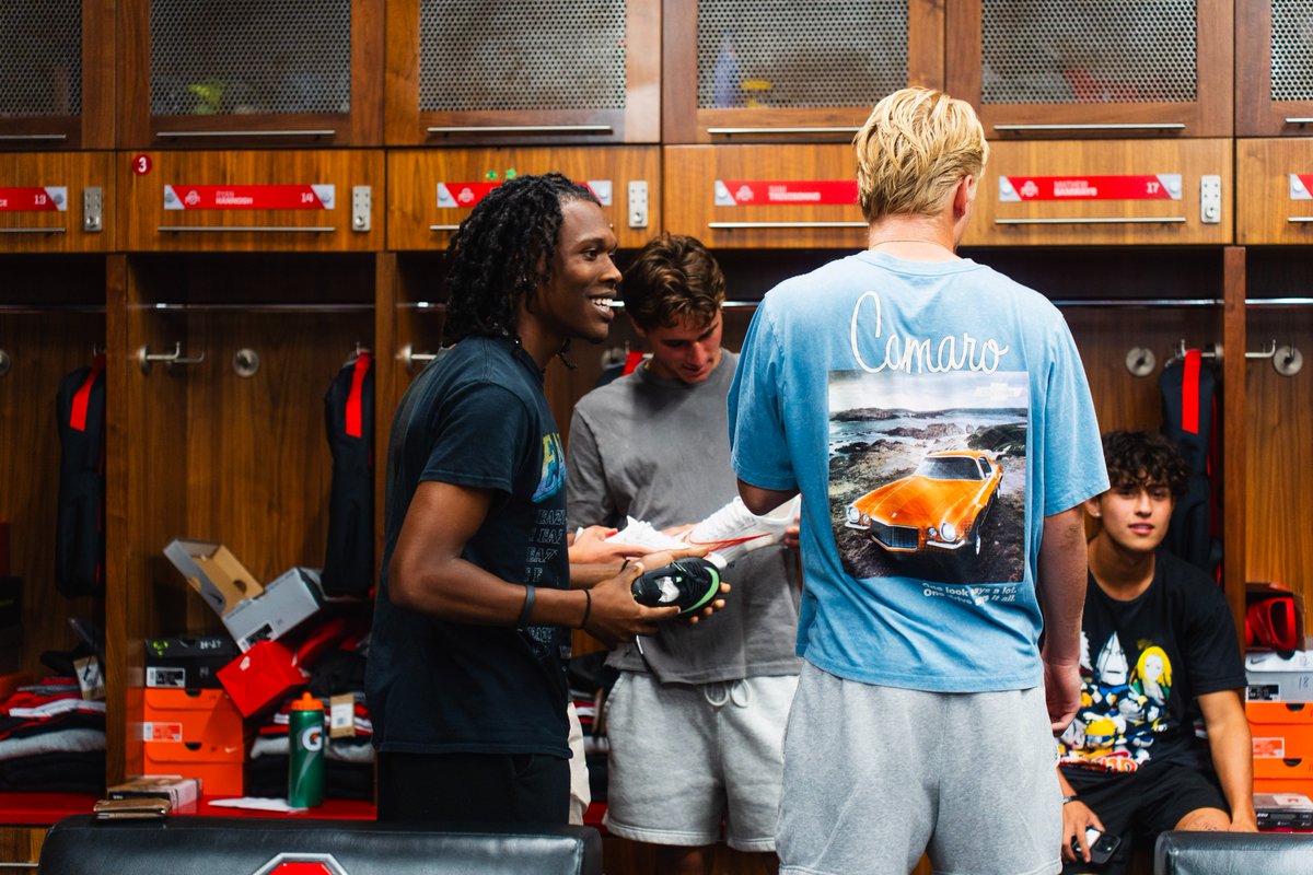 OhioStateMSOC's tweet photo. First day back = Gear Day ⚽
#GoBucks https://t.co/wUyLXWM0ax