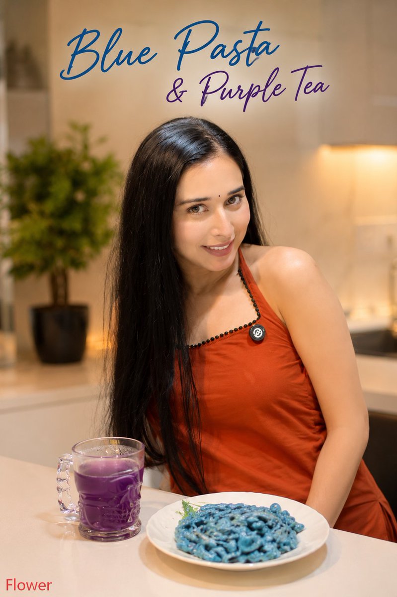 FlowerSSP01's tweet photo. Aaj kitchen mein kuch alag hi magic hua hai... 🪄💙
Blue Pasta aur Purple Tea ne dil jeet liya 
khaas hamko bi miljata khane ko waise Team  kitni lucky hai  unko mil gaya hoga  #BluePasta 💜🍝@itanyamittal #TanyaMittal #BluePastaByTanya https://t.co/1E0NDSwBH8