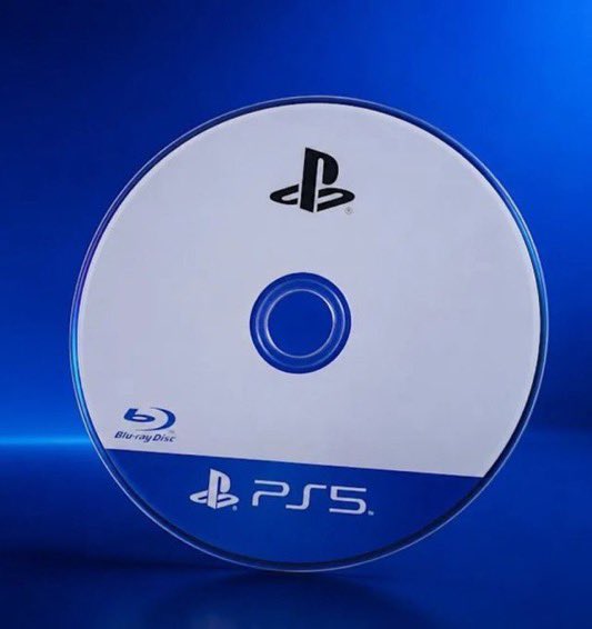 Squadlabmedia's tweet photo. 🚨🎮 LES JOUEURS PLAYSTATION EN COLÈRE !

La communauté critique de plus en plus la stratégie de Sony autour du tout numérique. Beaucoup craignent la disparition des jeux physiques, la revente impossible et la perte de contrôle sur leurs achats.
#ps5 #gaming #playstation https://t.co/pCbSZsg8gb