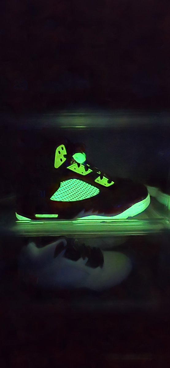MrThomasWorld's tweet photo. Love the Glow 👽 https://t.co/eInper5zza