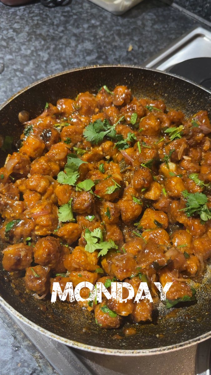 enzoyy_pandagow's tweet photo. అబ్బా....జంపర్ మే బంపర్...🥳
Soya Chunks Manchurian👌🏻✅
#ChefVodka https://t.co/44t77DmI7S