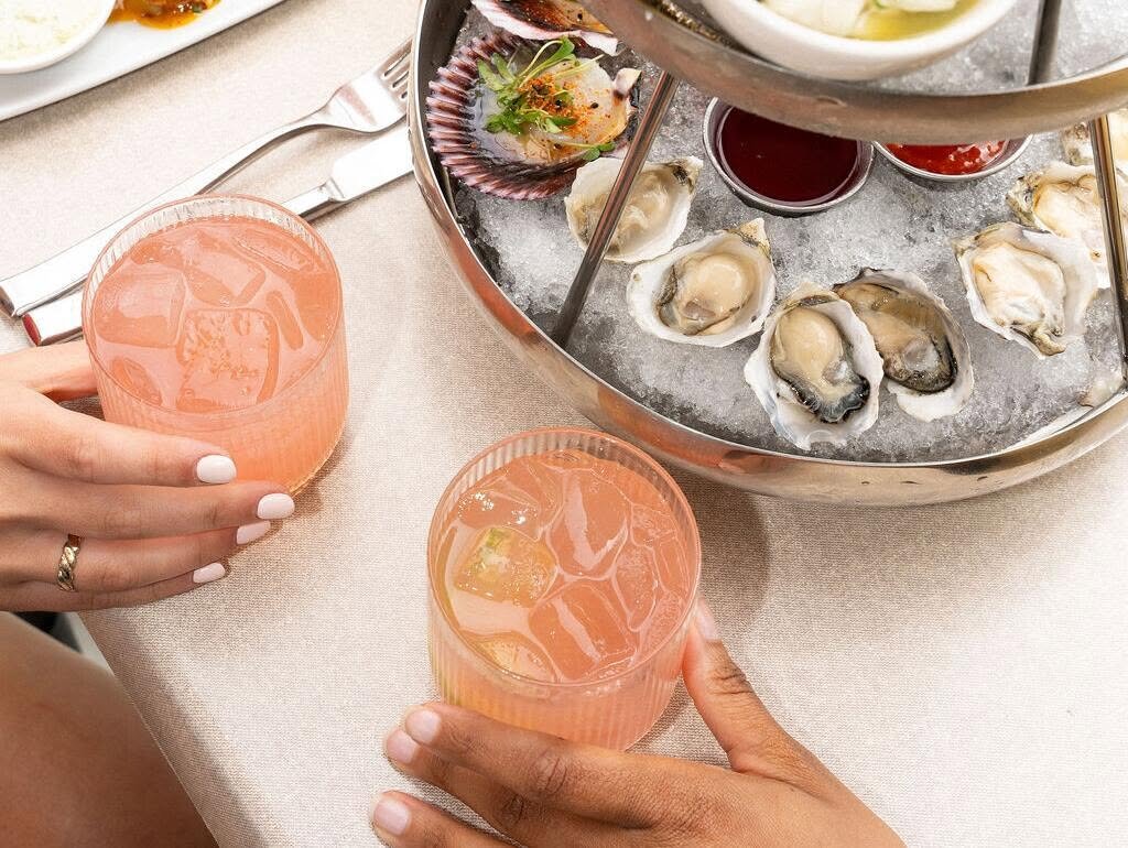 StrandHouseMB's tweet photo. Sun out. Spritz out. https://t.co/o0U7W9gJoZ