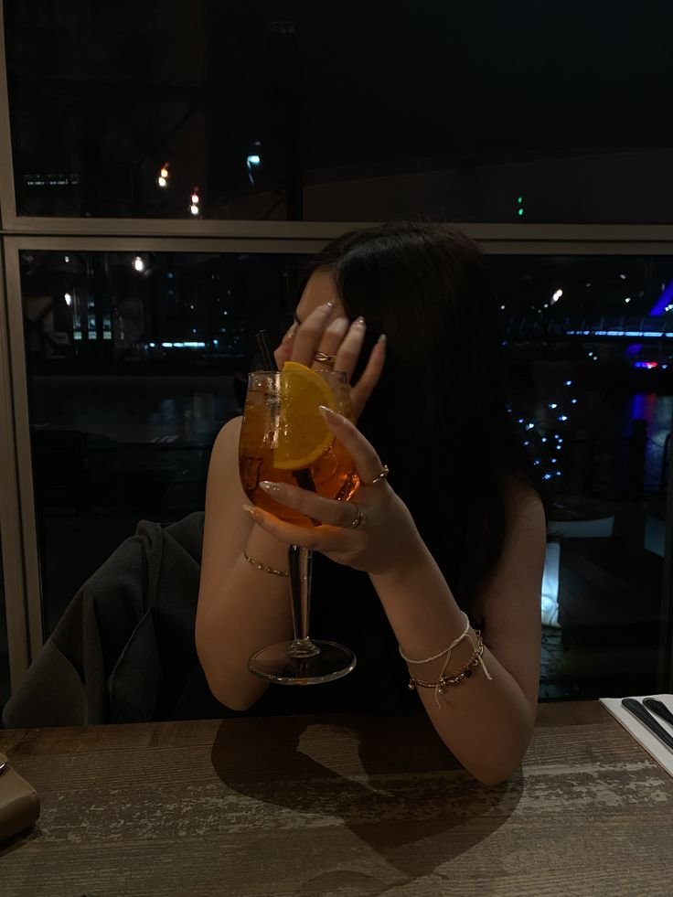 vidallenaa_'s tweet photo. @/vidallenaa_ on instagram: 🌃 https://t.co/OPmKNzHrFm