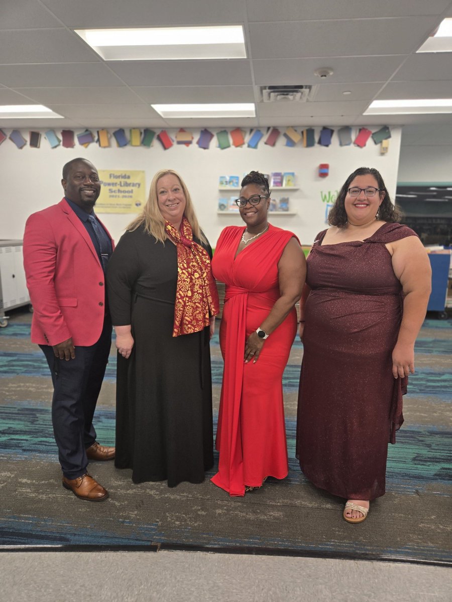 emilyagonzalez1's tweet photo. What an incredible first day back with staff!  I am beyond grateful to work with such an amazing team that is continuing to build "A Culture of Excellence" at Seminole Middle! @seminolemiddle @MsGibbonsAP @AshPastorPrime @Wwoodburn3 https://t.co/3vQjqKQ5XJ