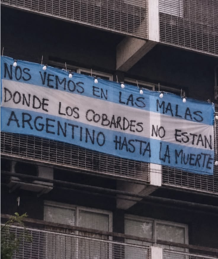 paudominguezokk's tweet photo. EN ESTA, todos y cada uno de mis días https://t.co/y3jPsxdYxu