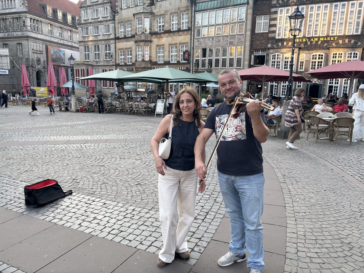 NurenGr's tweet photo. Bremen Mızıkacısı https://t.co/6wSyDrUeHd