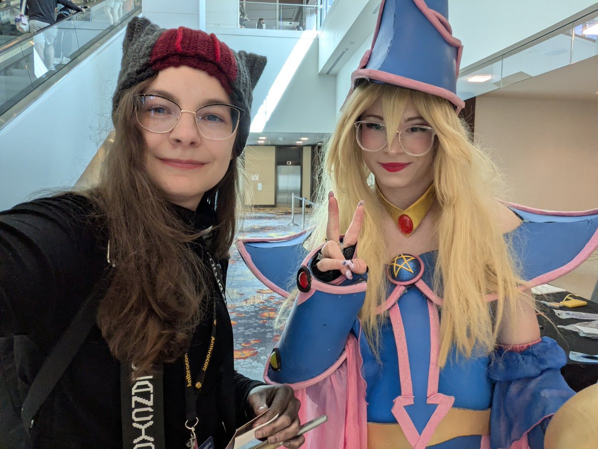 plasmarose15's tweet photo. I got to meet the one and only 🩷 #otakon #otakon2026 https://t.co/9gLAAji1YO
