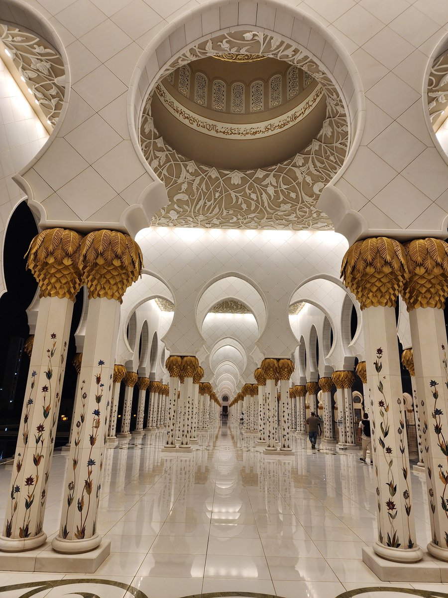 ArHSHussain's tweet photo. #abudhabi SZ Grand Mosque https://t.co/Baw8zGEwne