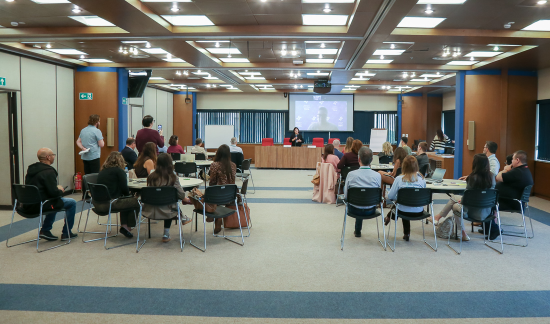 TRF4_oficial's tweet photo. Emagis: TRF4 promove curso sobre inovação com pesquisa e imersão em Design Thinking - https://t.co/EAViMWSYYN https://t.co/i0mPPNTtaz