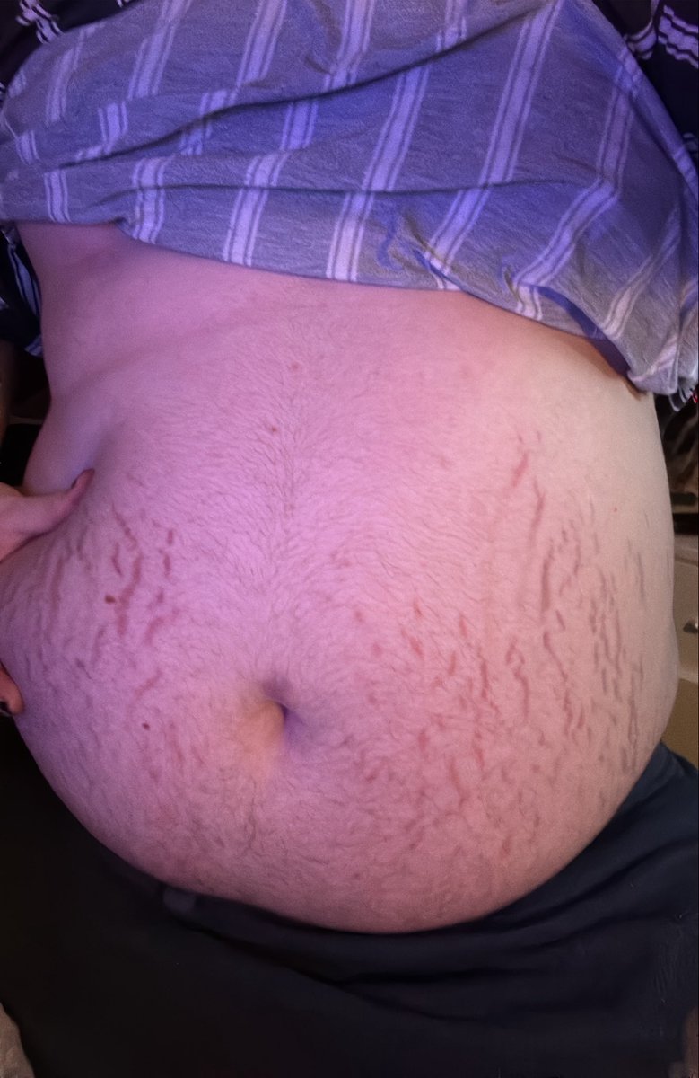 fatassw00fer's tweet photo. fuck … huff …. Im so full… I can’t catch my breath …. i could go for more tho!!! 😋 #fatboy #grommr https://t.co/ZfX1RVllHY