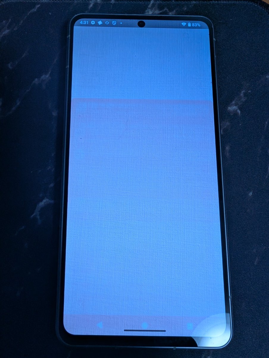 dos_ranpos's tweet photo. ccコネクト
PLATINUM BOXに入ってたAQUOS R7の状態です。
見事に画面焼け
カメラレンズもキズがすごく、写真はモヤがかかった状態です。
PLATINUM BOXの開封報告みると、みんな3台なんだよなぁ〜
私は2台で、うち1台はこれです。
まあ、笑ってください💦 https://t.co/kTZRrVEzKJ