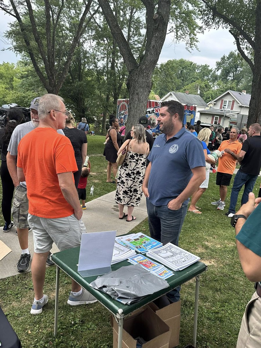 SenRobinsonPA's tweet photo. I am pleased to celebrate National Night Out by supporting law enforcement in the 37th District, across PA, and around the country. Be sure to thank your local first responders today!  #NationalNightOut https://t.co/CTEQIloOdO