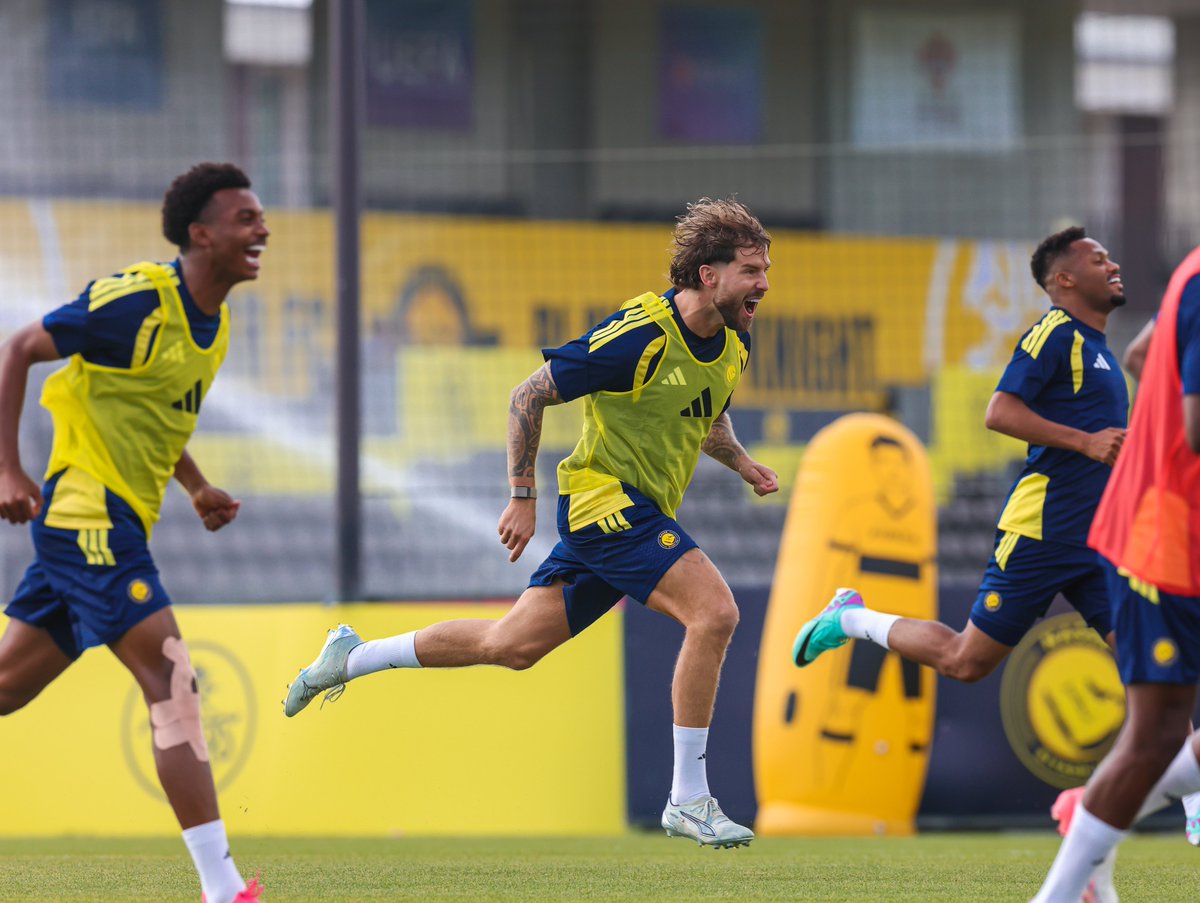 AlNassrFC's tweet photo. مسـاء الاثنيـن .. من لشبونة 🇵🇹 https://t.co/LKqSy4mYem