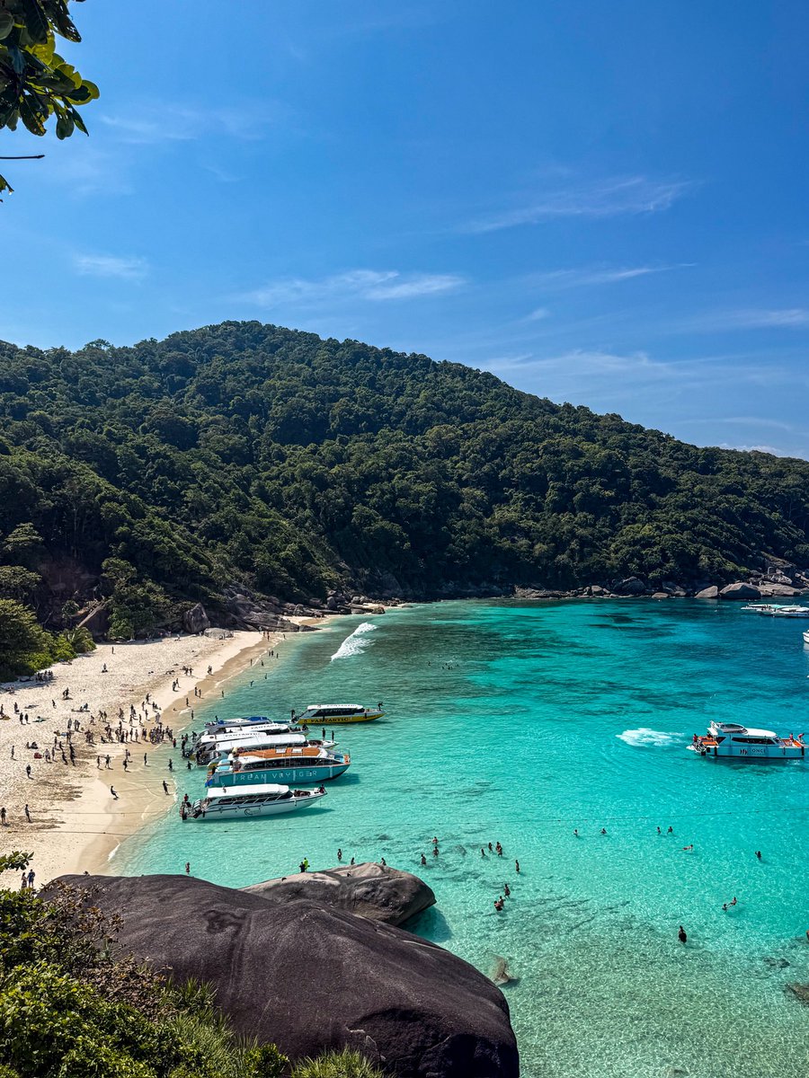 GlobeTucker92's tweet photo. Les îles similans en Thaïlande 🇹🇭 https://t.co/j2ymenC8US
