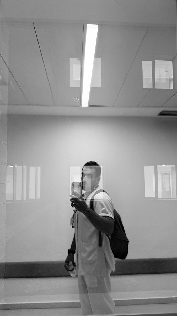 jorgemd2107's tweet photo. 🏥💥🏃🏽‍♂️ días duros, pero bonitos ❤️❤️ https://t.co/hkvqkiRg0E