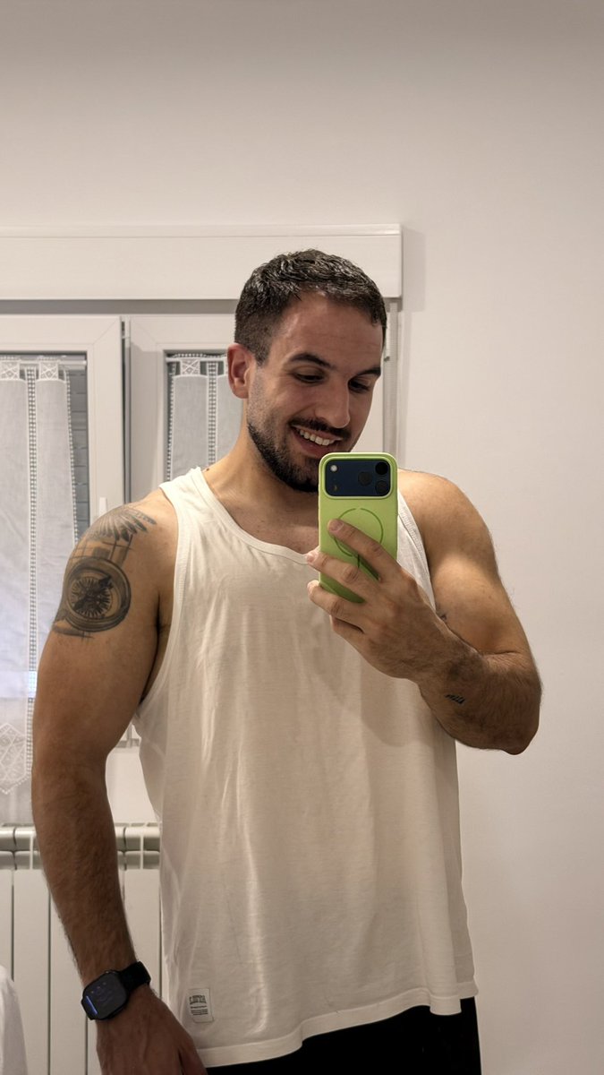 jorgemd2107's tweet photo. 🏥💥🏃🏽‍♂️ días duros, pero bonitos ❤️❤️ https://t.co/hkvqkiRg0E