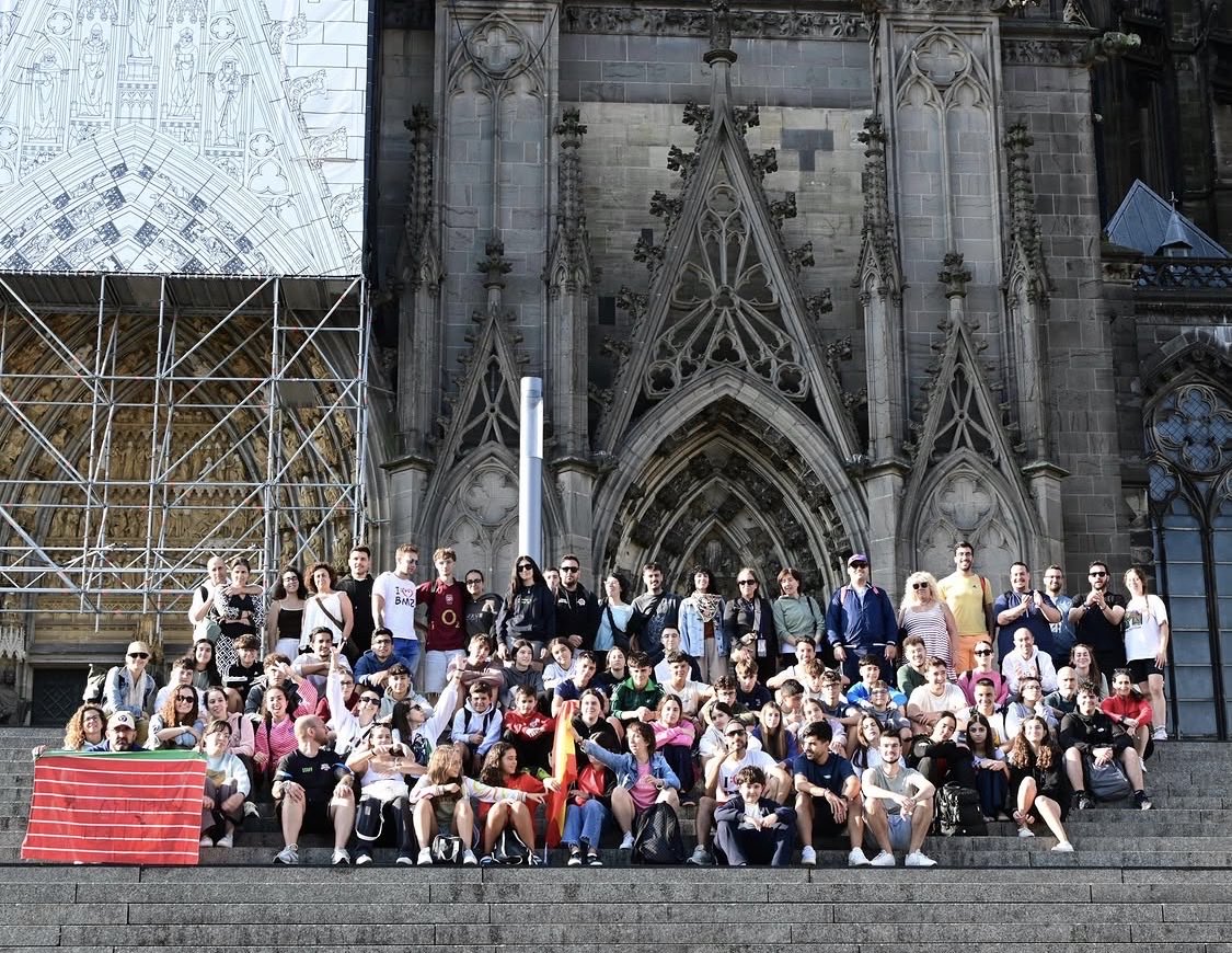NacorBlanco's tweet photo. Queremos felicitar a nuestros compañeros de la Banda de Música de Zamora, por el excelente resultado obtenido en el
World Music Contest de Kerkrade. Enhorabuena por el gran trabajo. https://t.co/pWI2B4bnFc