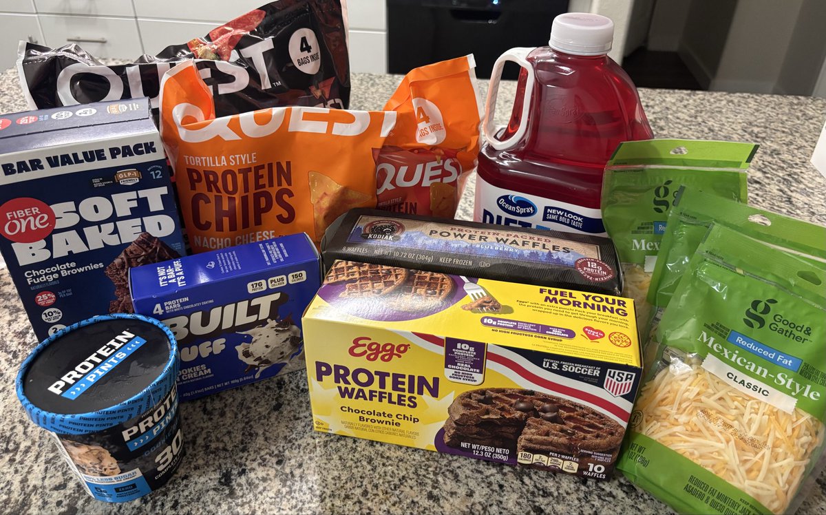 la1apoopsy's tweet photo. Protein slop haul https://t.co/5Q9y0A6EXc