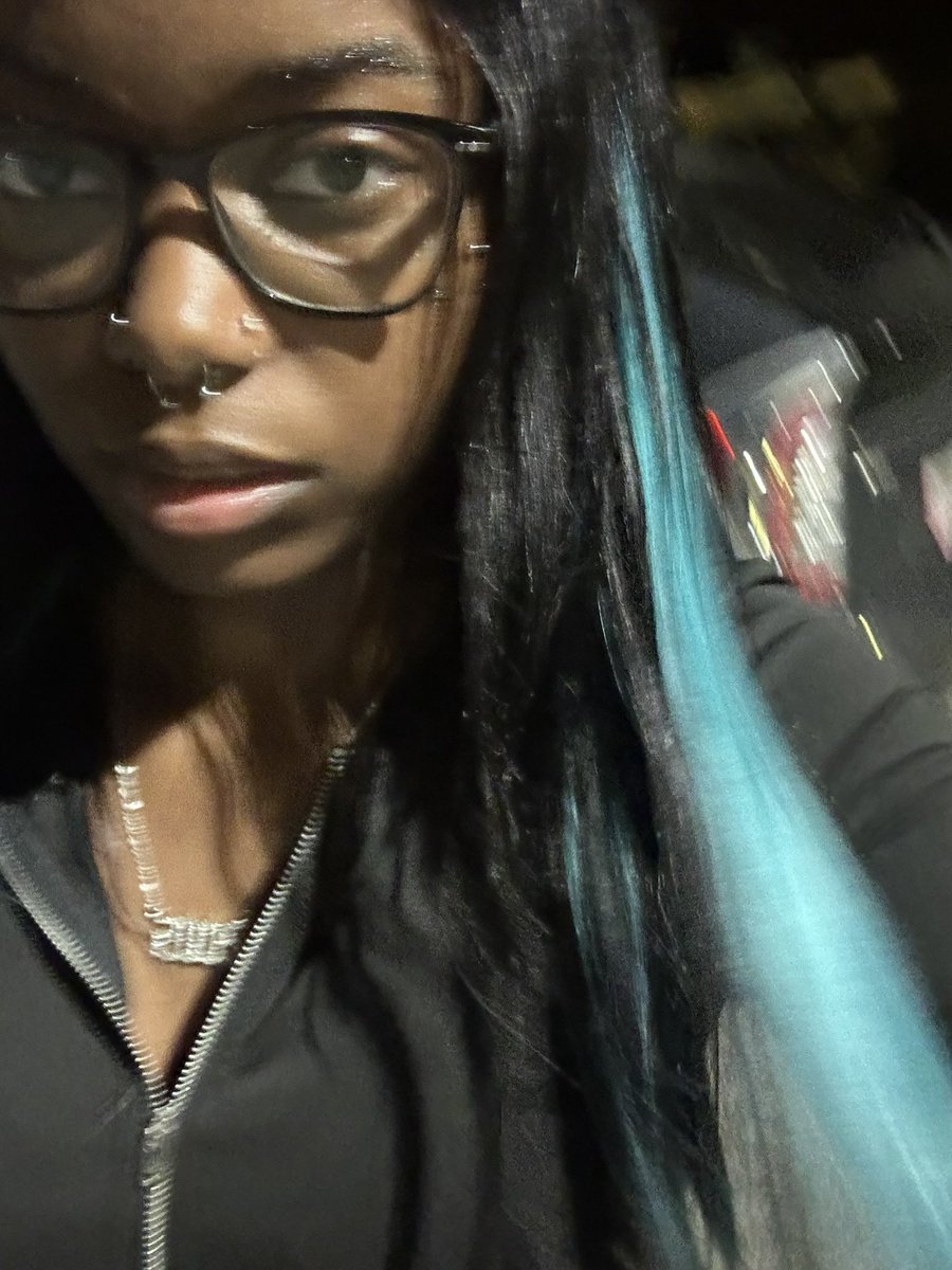 icannotdiee's tweet photo. Omg my face card https://t.co/T64Y0Ggdes