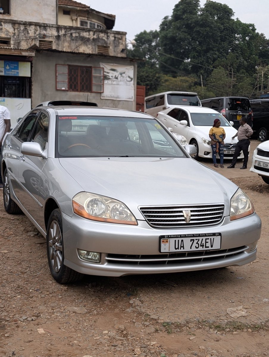 P54445076Paul's tweet photo. Toyota markll grand
2004
Automatic transmission
2.0L petrol engine
Very well maintained vehicle with perfect engine
Available at 20M UGX https://t.co/zoNbtCRn04