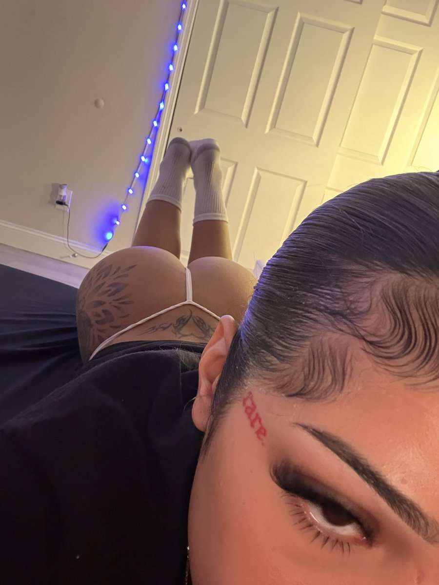 realnini_'s tweet photo. 𝑲𝒊𝒏𝒅 𝒐𝒇 𝒃𝒐𝒓𝒆𝒅 𝒂𝒏𝒅 𝒉𝒐𝒓𝒏𝒚 𝒓𝒏 💦 https://t.co/7VhWFlI7yv https://t.co/6Vgo8IPHfl