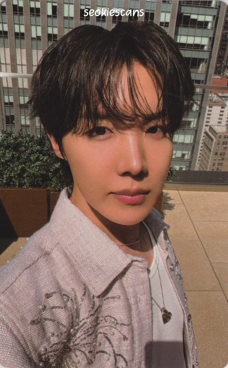 seokiescans's tweet photo. [SCAN] BTS ARIRANG Europe Lucky Draw Hyung Line Photocards https://t.co/s3NVC8kZzR