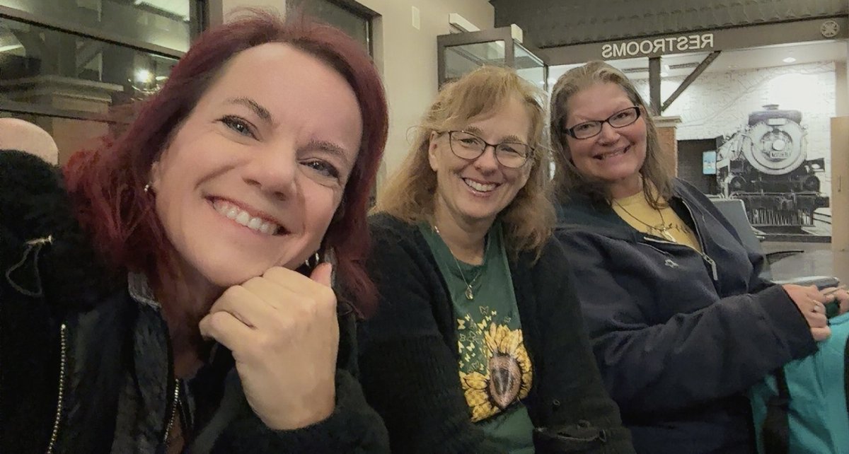 TruthKrazy's tweet photo. Are you an adult talent? content creator? Do you want to get incredible exposure?  KWN is the answer.  DM us to get information on a talent booth! These ladies will have their booth!! https://t.co/RSRwdieIN7