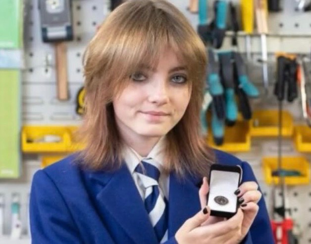 historyinmemes's tweet photo. At just 12 years old, she invented a solar-powered blanket to provide warmth for homeless individuals and potentially save lives.

Twelve-year-old Rebecca Young of Glasgow, Scotland, designed a solar-powered heated blanket to help protect people experiencing homelessness from harsh winter conditions. Moved by the sight of individuals sleeping outdoors in freezing temperatures, the Kelvinside Academy student came up with the idea for a “Portable Heated Blanket.” Her concept beat more than 70,000 entries to win the UK Primary Engineer competition, prompting engineering company Thales UK to help transform her idea into working prototypes.

The blanket is made from waterproof, flame-retardant thermal material and folds into a lightweight backpack for easy transport. Flexible solar panels collect energy during the day, storing it in a compact battery that can provide up to eight hours of heat after dark. A temperature-sensitive control system automatically regulates the heating elements to conserve power. Following the prototype’s success, production expanded so the blankets could be distributed through homeless charities and shelters across Glasgow.