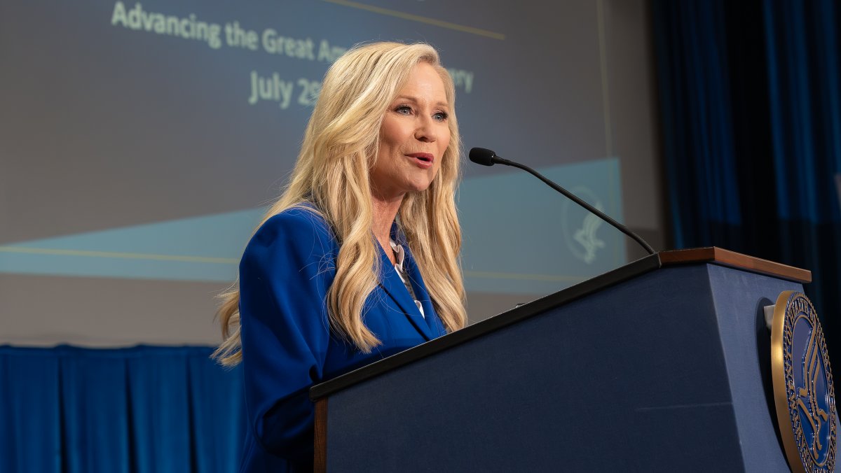 HHSGov's tweet photo. Behavioral health leaders from across the healthcare system joined @SecKennedy at HHS last week to commit to improving patient care and outcomes for individuals experiencing mental health conditions and the chronic disease of addiction.

This effort supports President Trump's Great American Recovery Initiative and reinforces our commitment to expanding access to high-quality, evidence-based care, improving outcomes, and helping more Americans achieve lasting recovery.