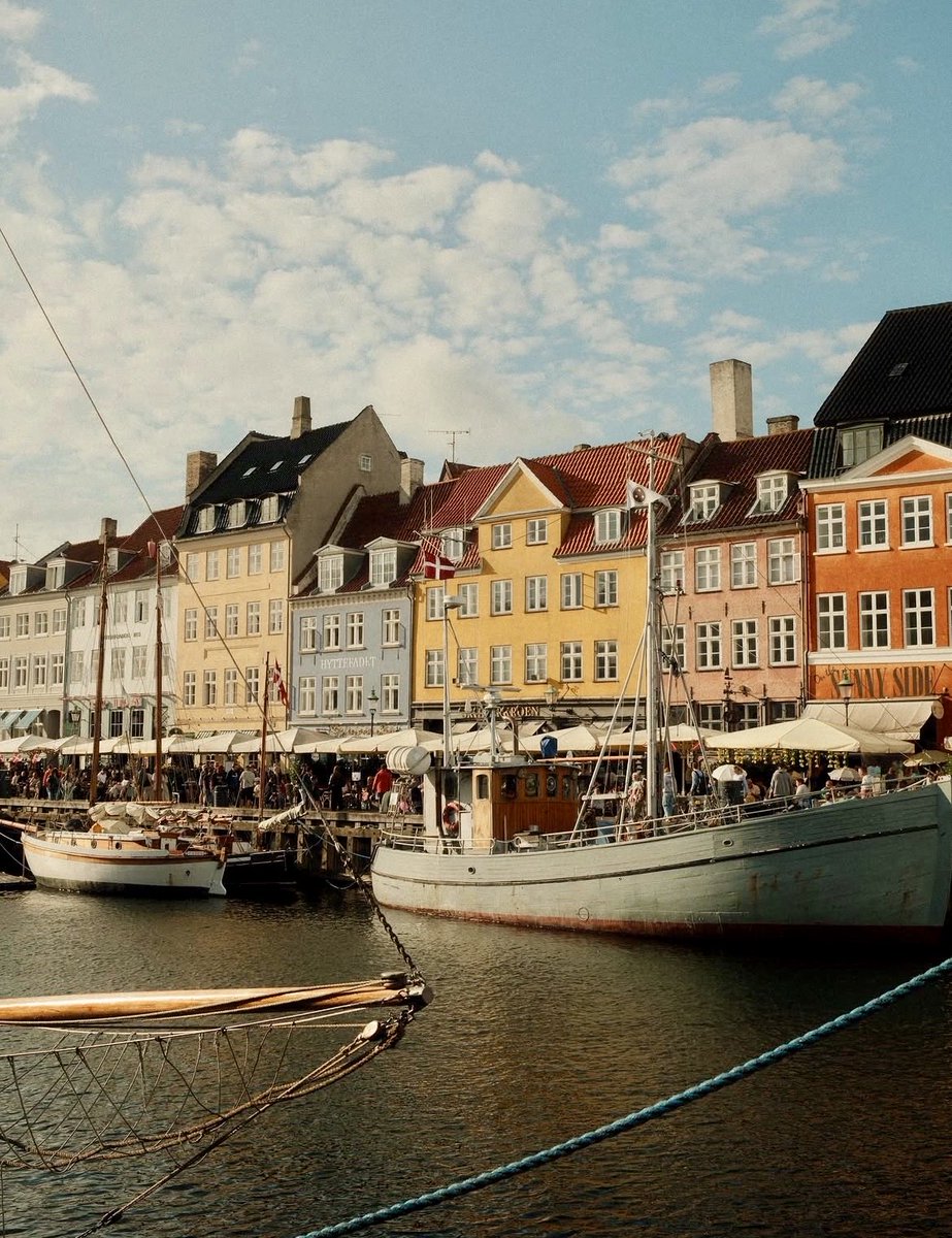 allaboutLaura's tweet photo. #nyhavn https://t.co/lq7PsDoYJz