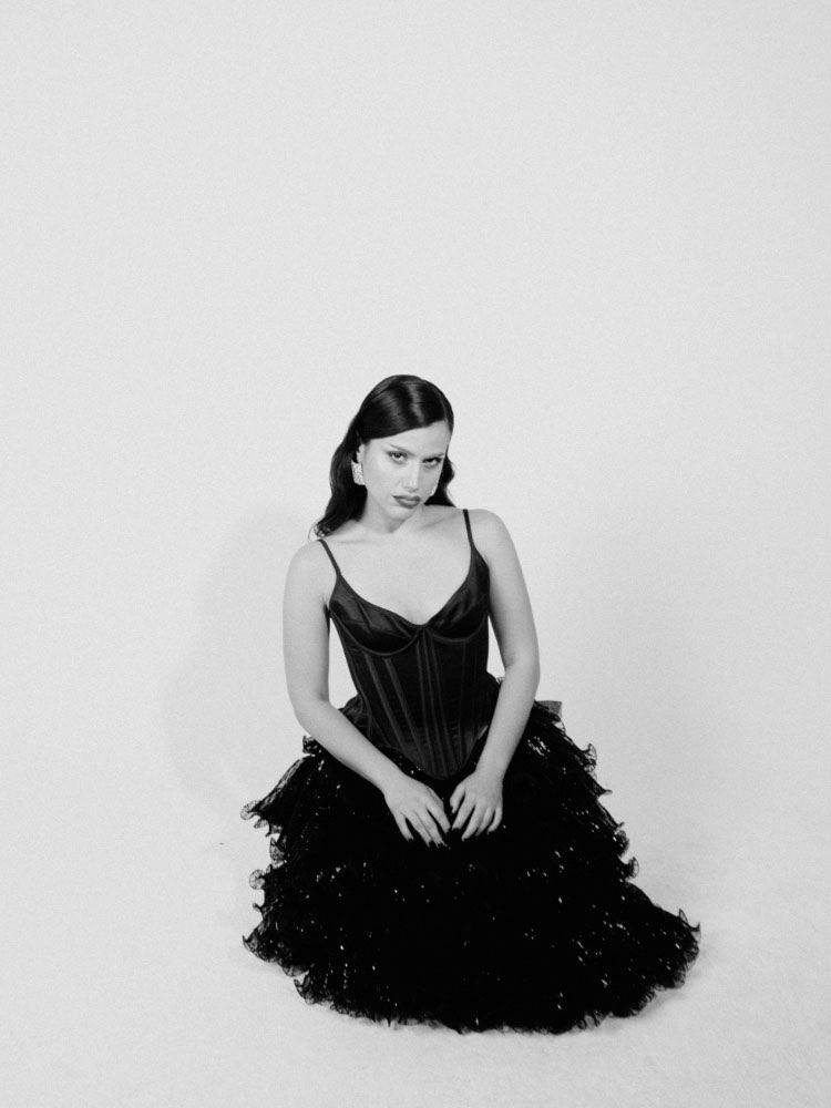 traceymattingly's tweet photo. Lana Lubany x @tidalmag hair by Stephen Low photographed by Abdi Ibrahim #lanalubany #tidalmagazine #stephenlowhair #traceymattinglyagency https://t.co/ylZKcRTIGy