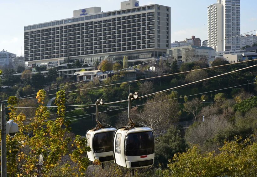 darkwebhaber's tweet photo. Çin ile Rusya'yı birbirine bağlayacak sınır ötesi teleferik projesinde ana yapı tamamlandı. 

2019 yılında yapımına başlanan proje, hizmete girdiğinde iki ülke arasında doğrudan yolcu taşımacılığı yapan ilk uluslararası teleferik sistemi olarak tarihe geçecek. https://t.co/1F3ExsYygS