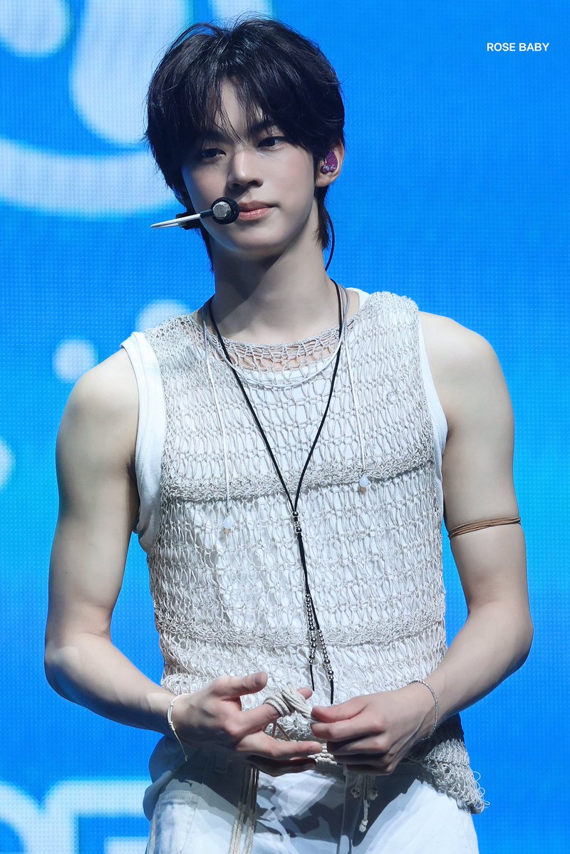 ROSEBABYDH's tweet photo. 260803 소다소다 일본 쇼케

몸 ㅁㅊ

#TWS #투어스
#DOHOON #도훈 #ドフン
#TWSと弾ける夏 https://t.co/zs0mE8Fzf1