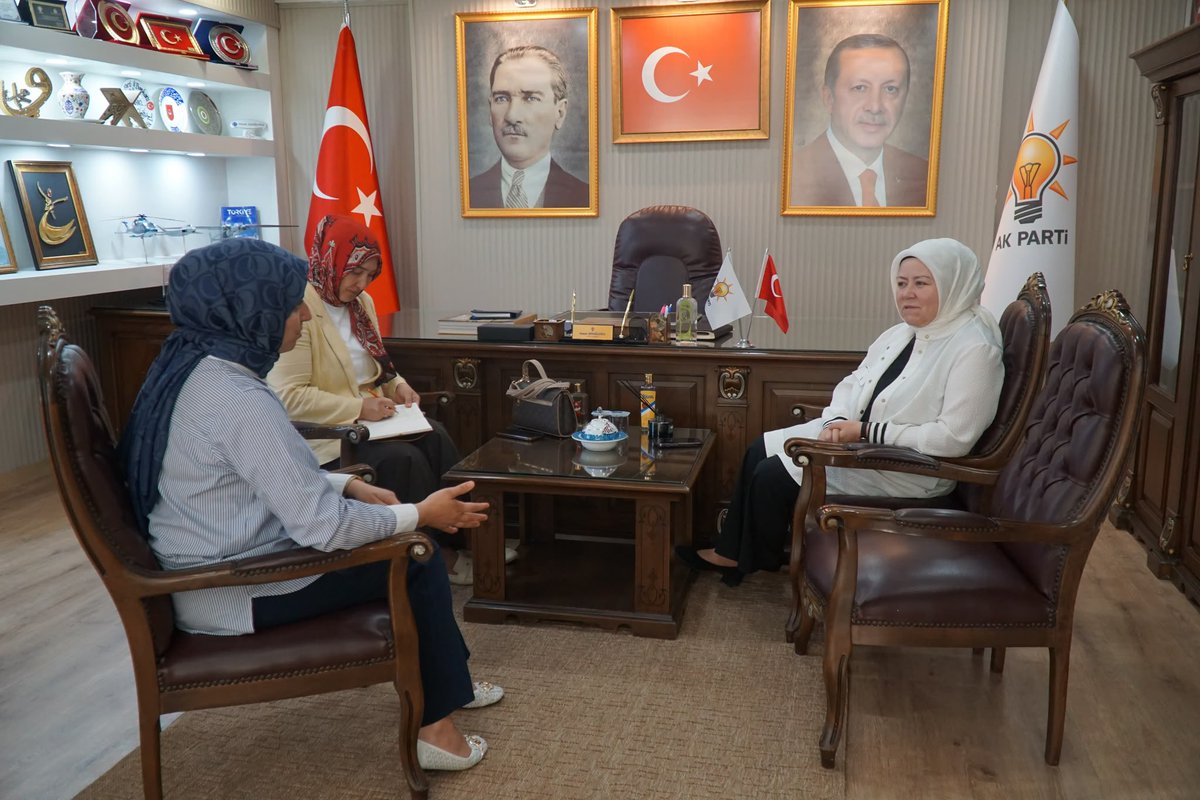 AvSulenur's tweet photo. yürüttüğümüz çalışmaları değerlendirerek önümüzdeki dönem hedeflerimizi istişare ettik.

Birlik ve beraberlik içerisinde Türkiye Yüzyılı hedeflerimiz doğrultusunda çalışmaya devam ediyoruz. 🇹🇷 https://t.co/jotdFmuO19
