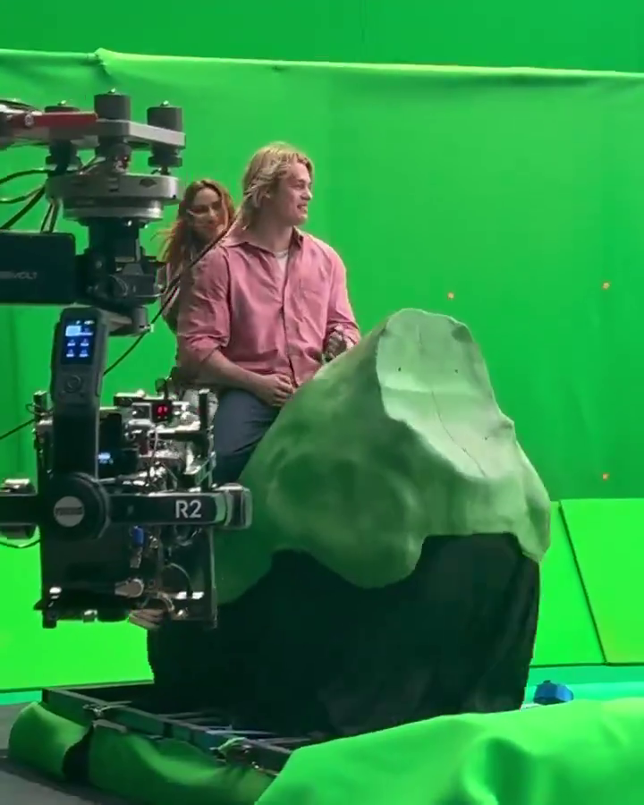 FreakFairytale's tweet photo. #masteroftheuniverse 2026: Behind the scenes

Link: https://t.co/HY1cbeWxvv

Aquí os dejo un detrás de cámaras de la última película dedica a He Man de Prime Video https://t.co/r1x6lwAluw