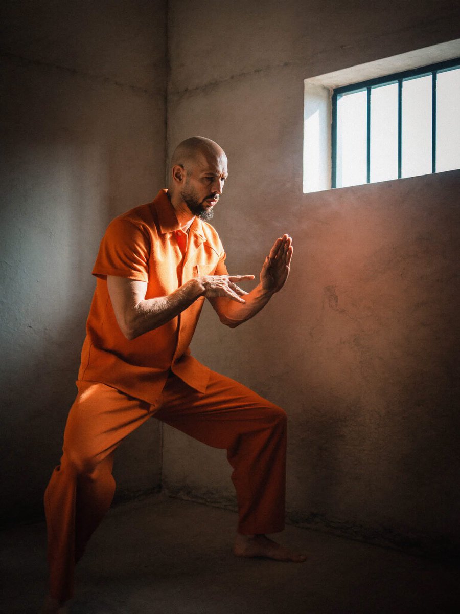 Gekko135264's tweet photo. @JungleAlex13227 Gathering his “chi” and preparing for life in prison 😅 https://t.co/YPKghCnZA1