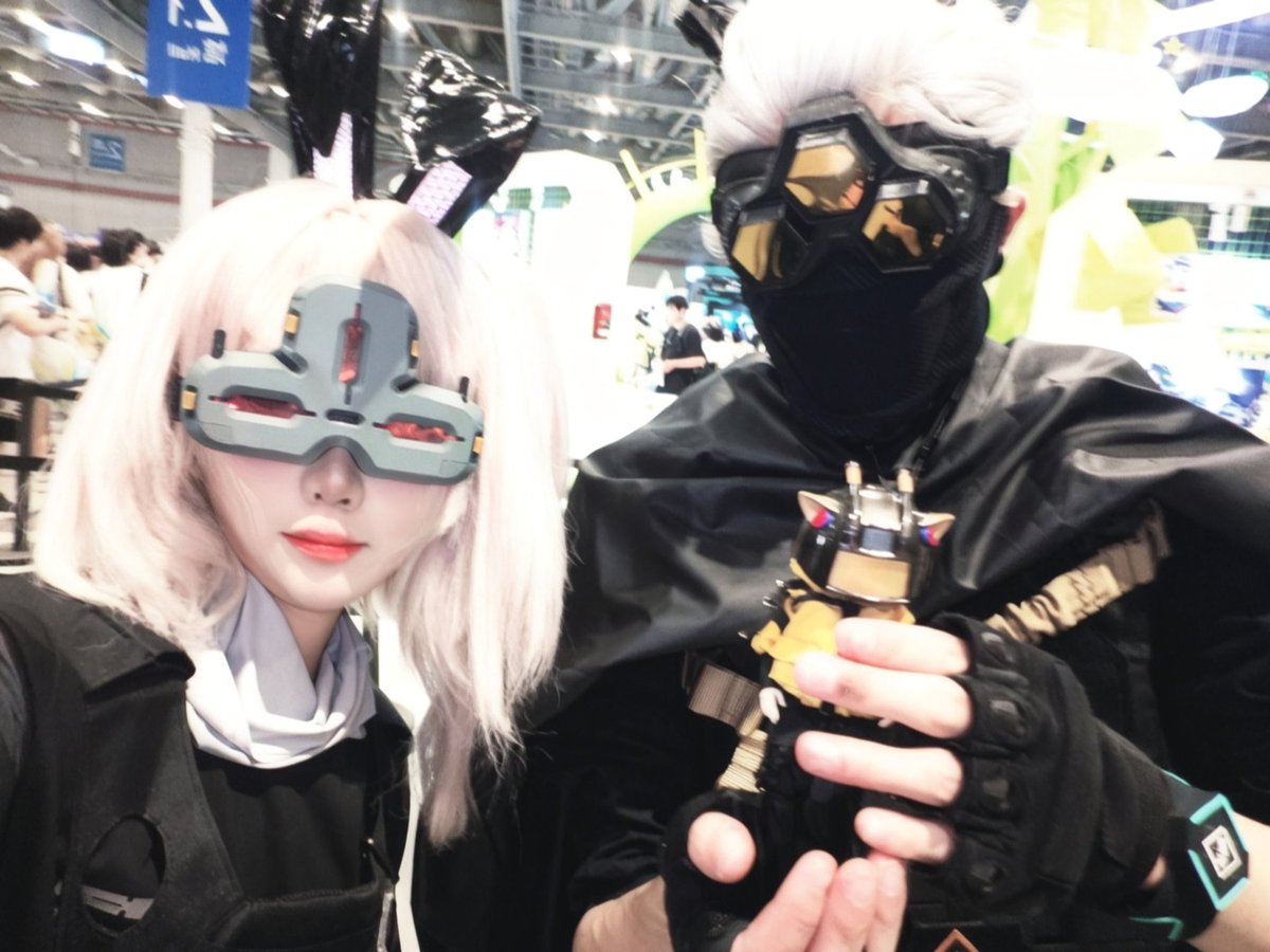 modraconis's tweet photo. #arknights #hypergryphFes #eliteoperator #leafmat had a dream🥺❤️ https://t.co/n4TgEencpU