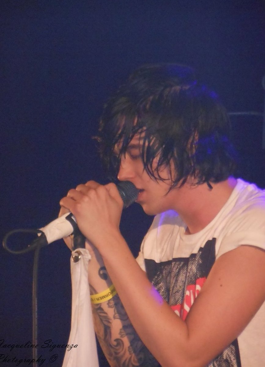 prodbykellin's tweet photo. dropping these pics of Kellin and Justin after 12 years of the show is certainly a choice bc omg… 
📸: Jackie S https://t.co/SgMwHKbfVY