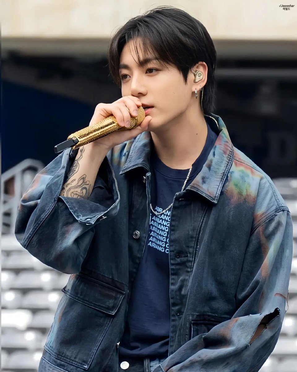 JEONKH_'s tweet photo. The prettiest man alive https://t.co/vUwIZuQ3OM
