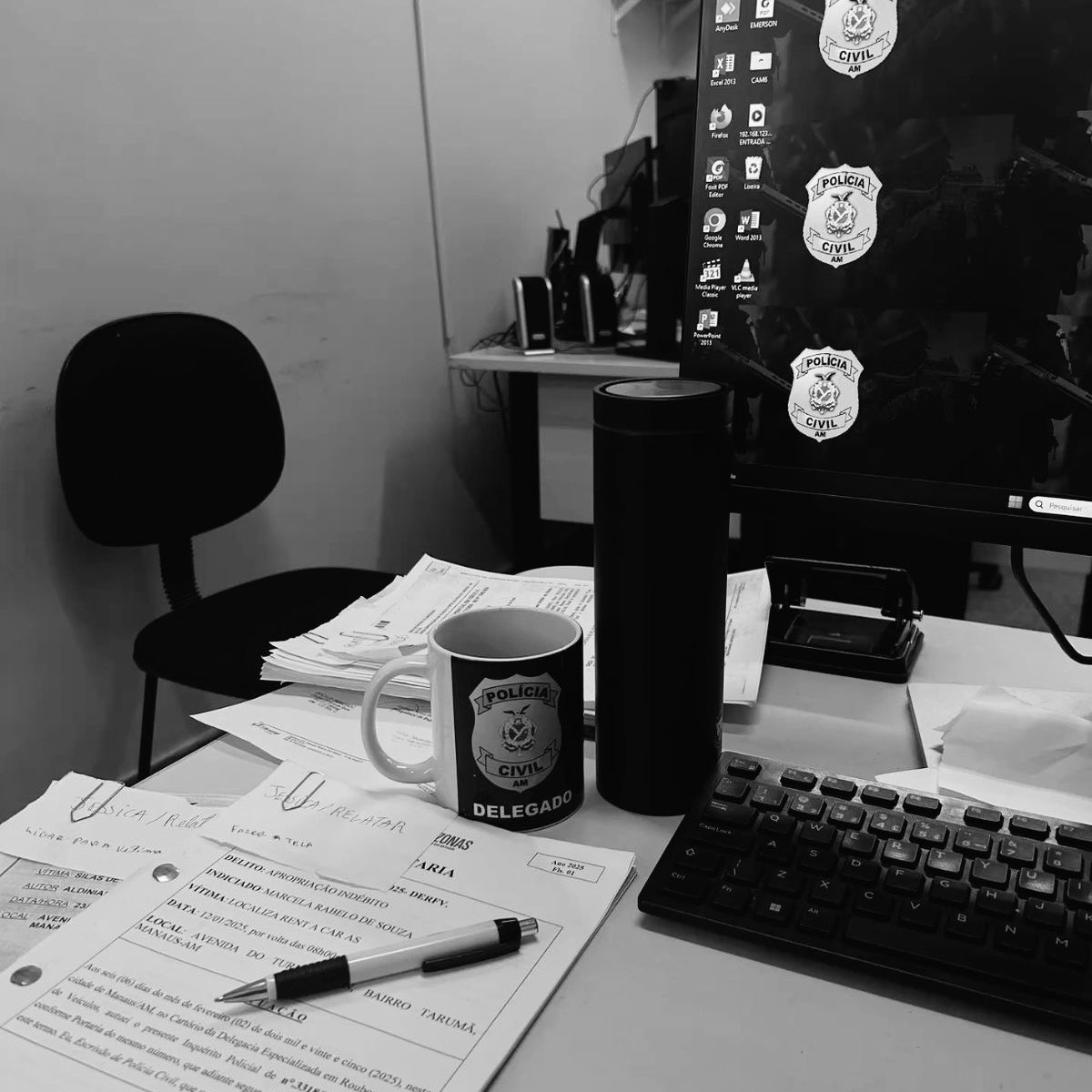 comentandosfv's tweet photo. the bet! | mini au loquinha 

Quem conhece Lorena e Eduarda sabe que duas coisas entre elas são certas: implicância e competitividade. Assim surgiu uma aposta boba, mas que poderia mudar tudo. E se, ao invés de um desastre, sentimentos fossem revelados? https://t.co/azP4vhyo4R