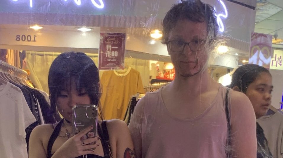 BlueEvolved's tweet photo. @nomadgeist How many white guys have Asian women saved from inceldom? https://t.co/TyAgLE4wSh