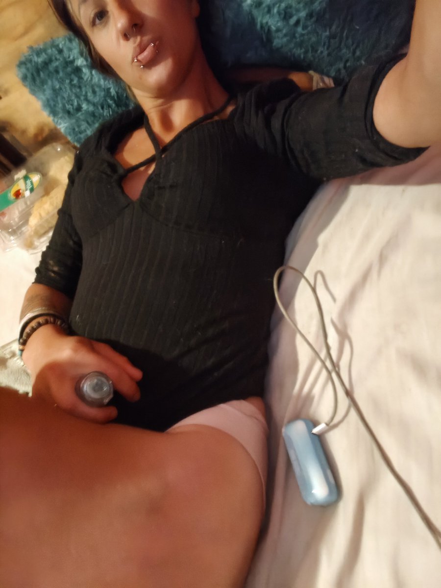 Lexx970389's tweet photo. Anyone wanna buy content https://t.co/n7jt1wEewc