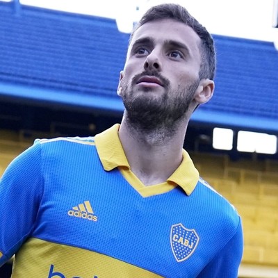 Mateaccornero's tweet photo. #MercadoDePases | Marcelo Saracchi será refuerzo de #HoustonDynamo 🇺🇸.
💵 #Boca vende el 60% del pase a cambio de 1.2 millones de dólares + objetivos.
✍🏻 El lateral uruguayo firmará contrato por 3 años.
Vía | @CLMerlo