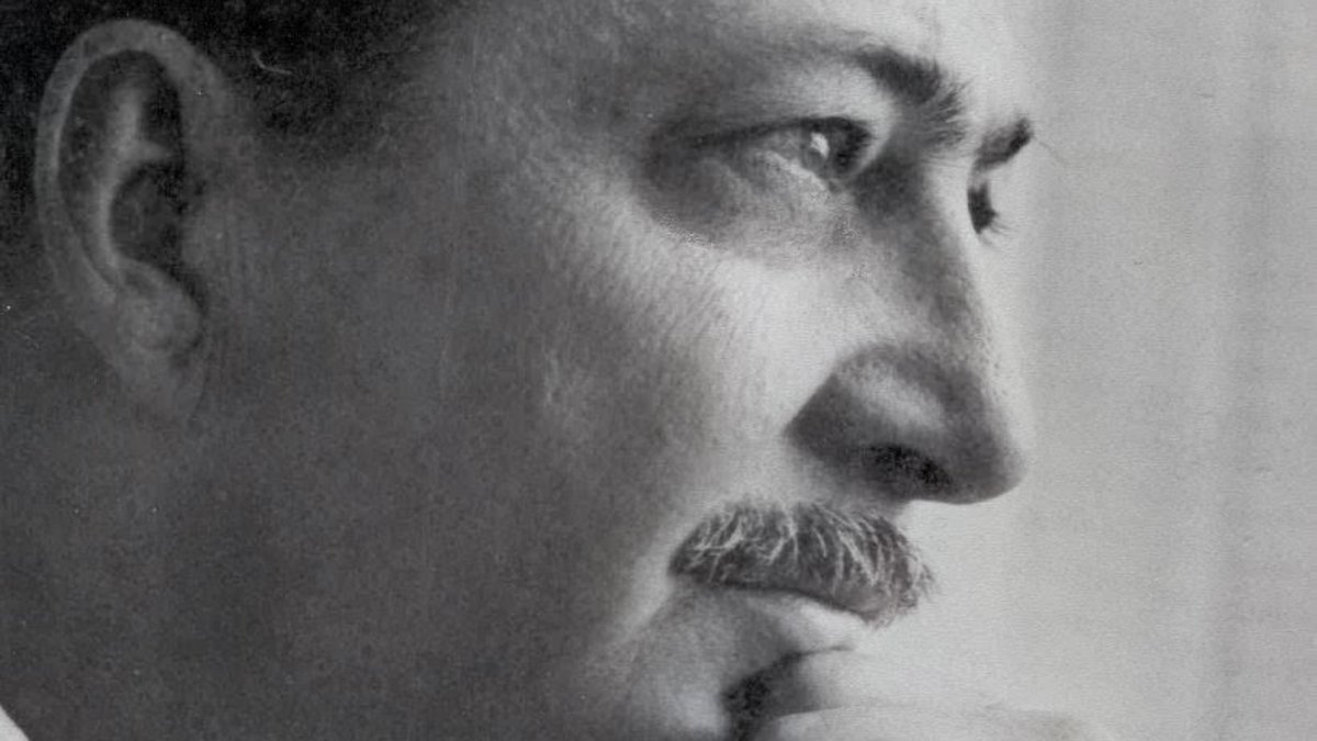 epifitas's tweet photo. "Los oriundos del Paraíso
inventaron las orquídeas
que mueven el silencio de las horas."

Vicente Gerbasi 

Venezuela, 1913-1992 https://t.co/qONbIzrHyG