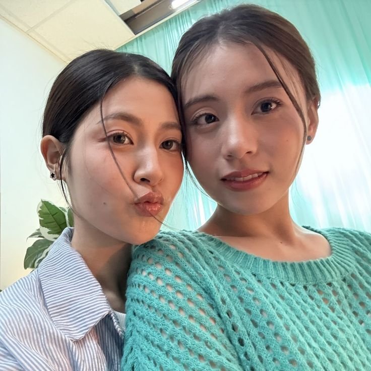 angosturaz's tweet photo. #pahnfond few tweets au ; ini gambaran daily chat kalau pahnfond jadi couple wlw yang living together di nangor dengan gaya pacaran sok-sok love hate dan (agak) jorok https://t.co/pwkD6kOI9x