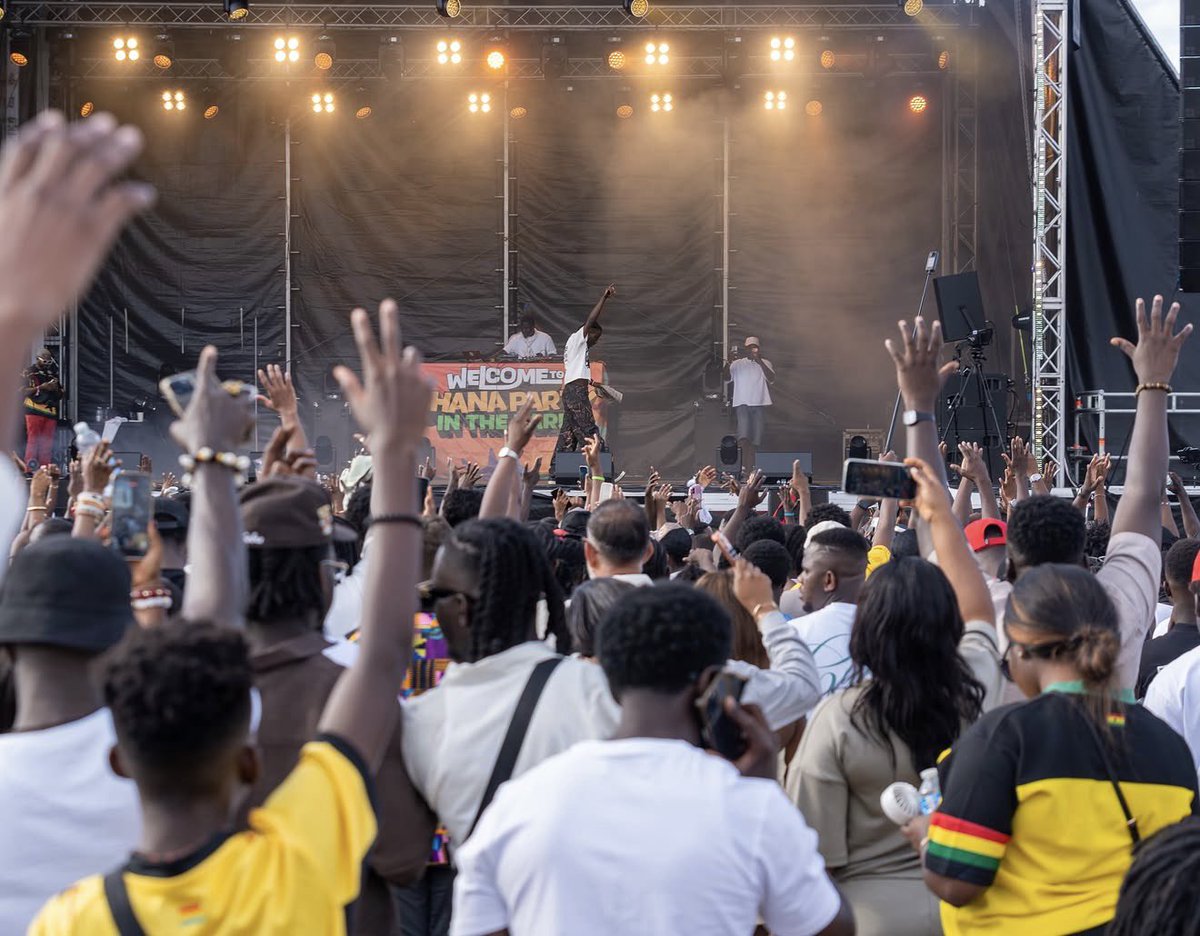 Bigg_paradise's tweet photo. Sarkodie Glory Ft Yung L ! https://t.co/ErNc9Bupeb