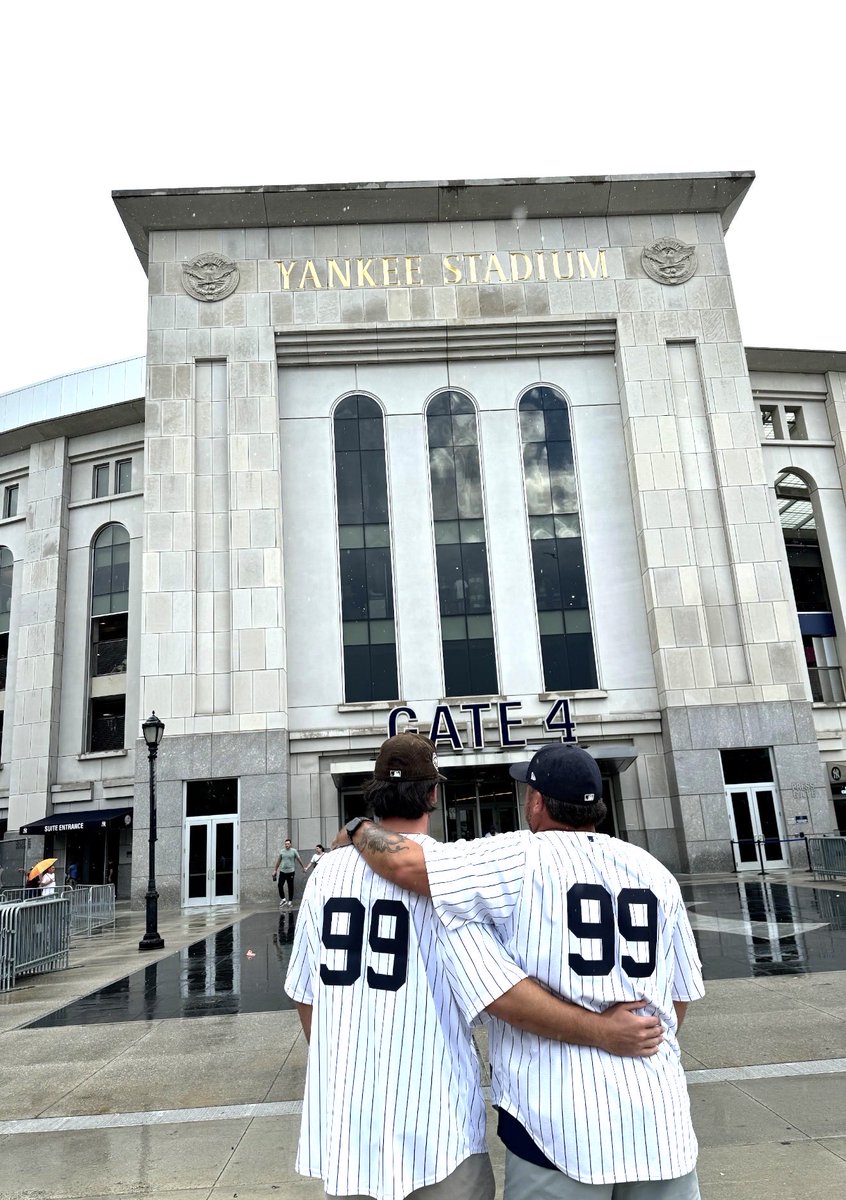 scottsoB3's tweet photo. @Yankees #ToyotaPinstripePride https://t.co/svLv9yIhwV