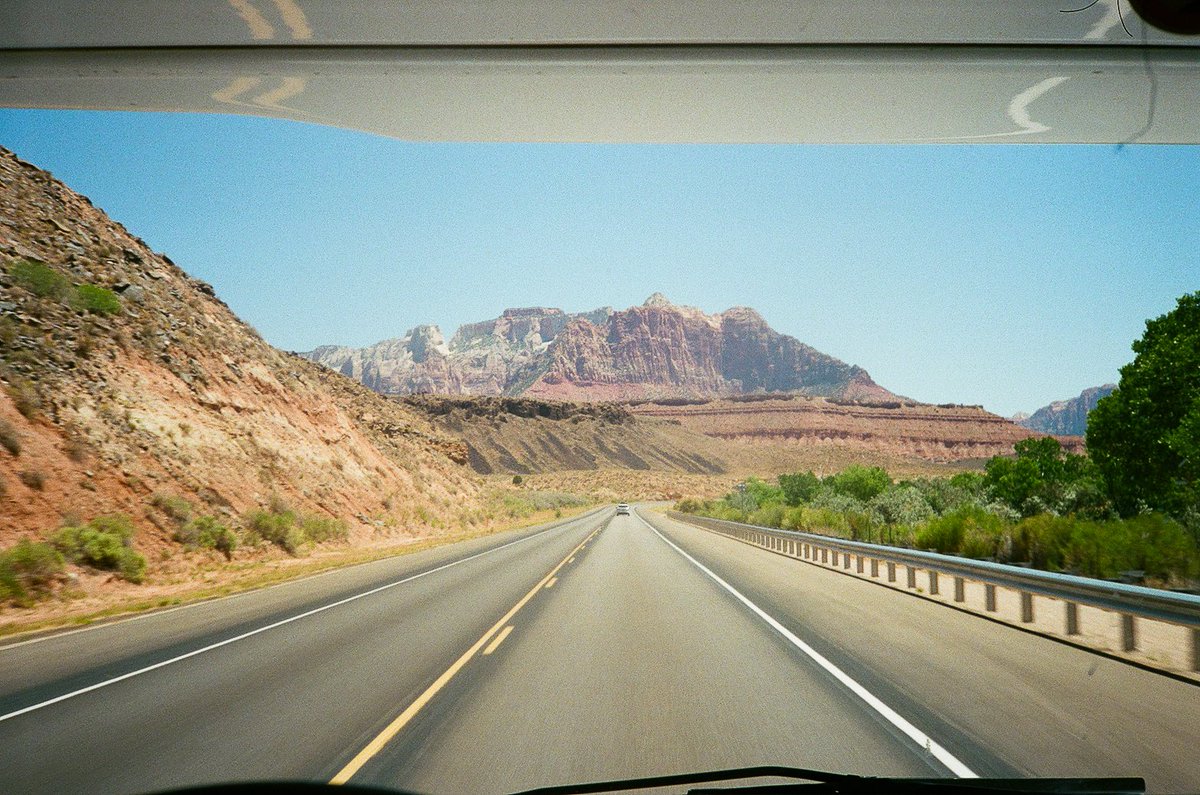 todderic_'s tweet photo. film on the open road https://t.co/DUT9pV1WMw